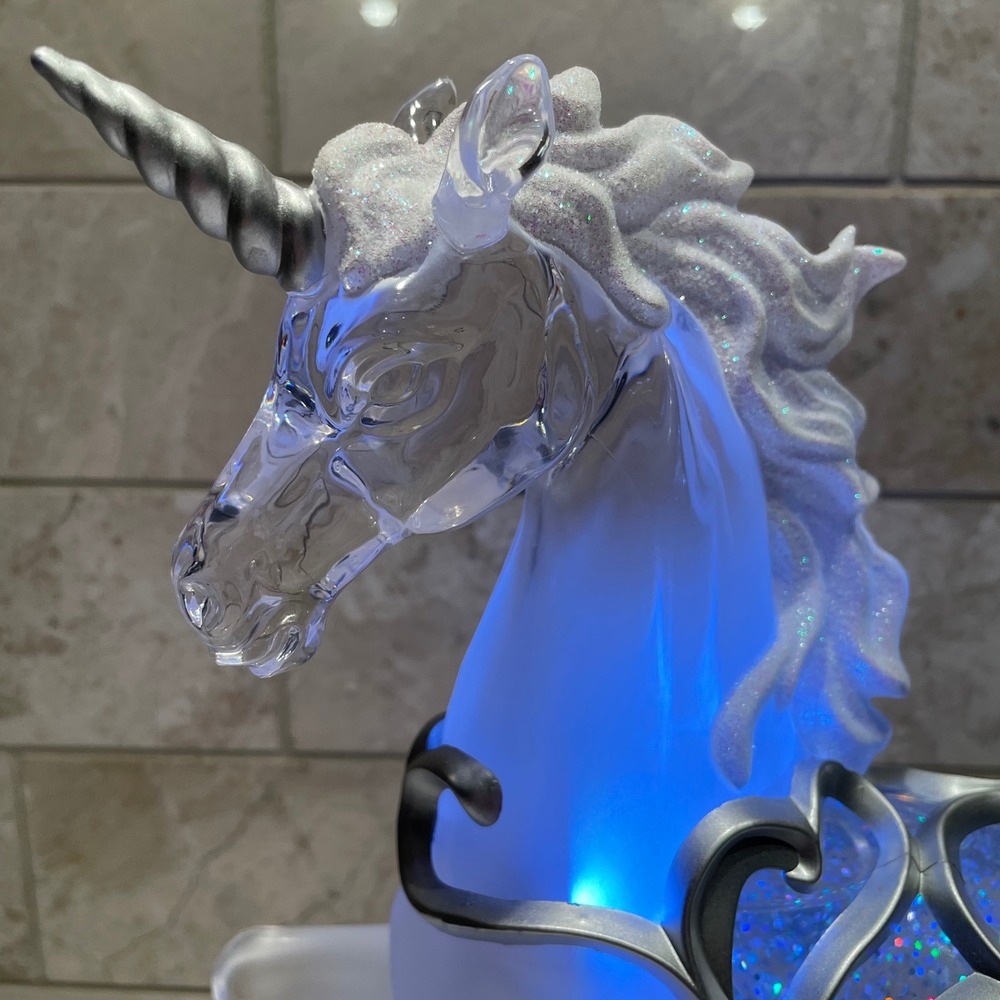 Cracker Barrel Light Up LED Unicorn Figurine Frosted Acrylic Snow Globe Glitter - Picture 7 of 7